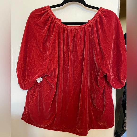 Old Navy Short Sleeve Red Velvet Top - Picture 2 of 3